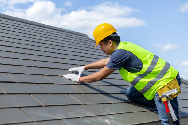 Best Emergency Roof Repair  in Hauppauge, NY